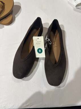 A New Day Women's Brown Faux Toe Ballet Flats Size 9
D2-009